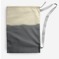 Samo tratinčica-boja u sivoj vrećici za pranje rublja